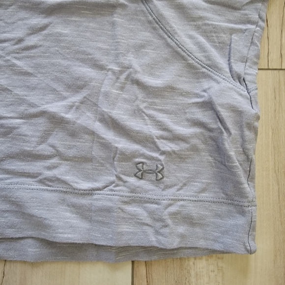 Under Armour Hoodie T-Shirt - Size X-Small - Picture 3 of 4